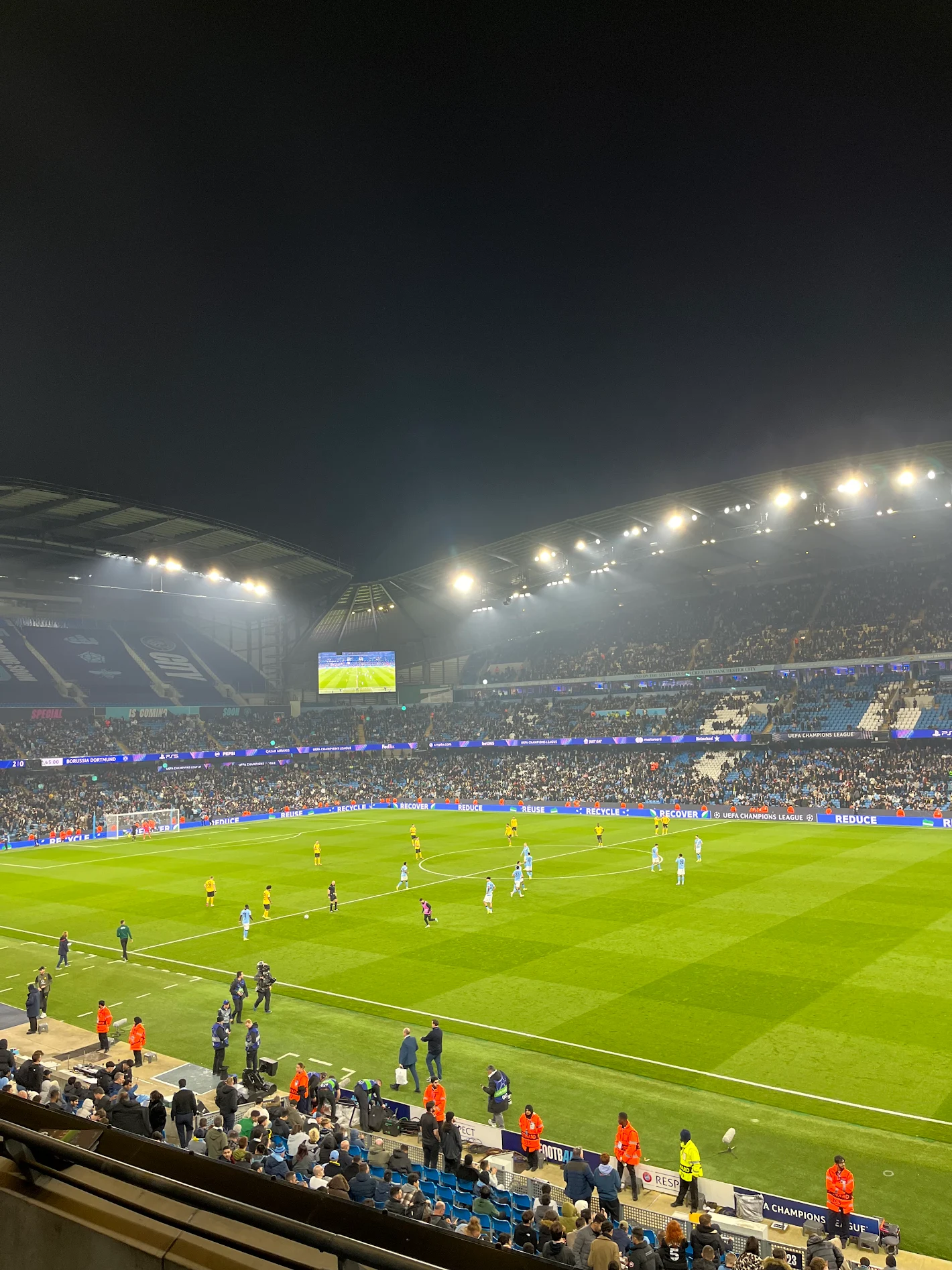 Manchester City - Review - Benni Lowe