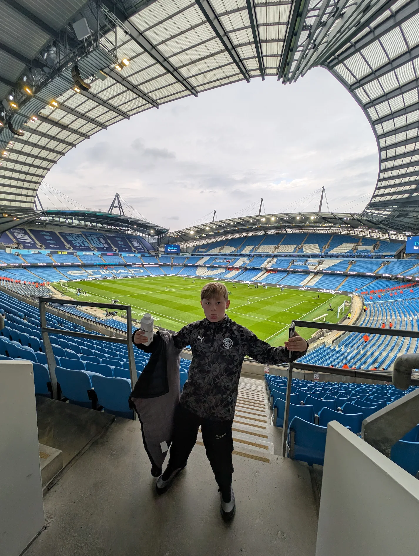 Manchester City - Review - Lee Howarth