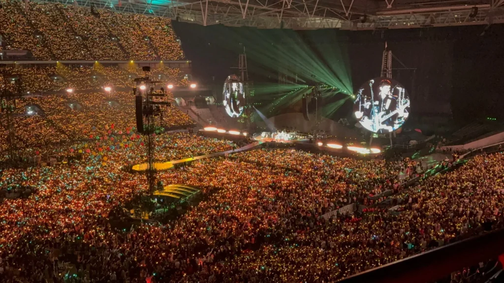 Coldplay - Review - Paul Smith 3