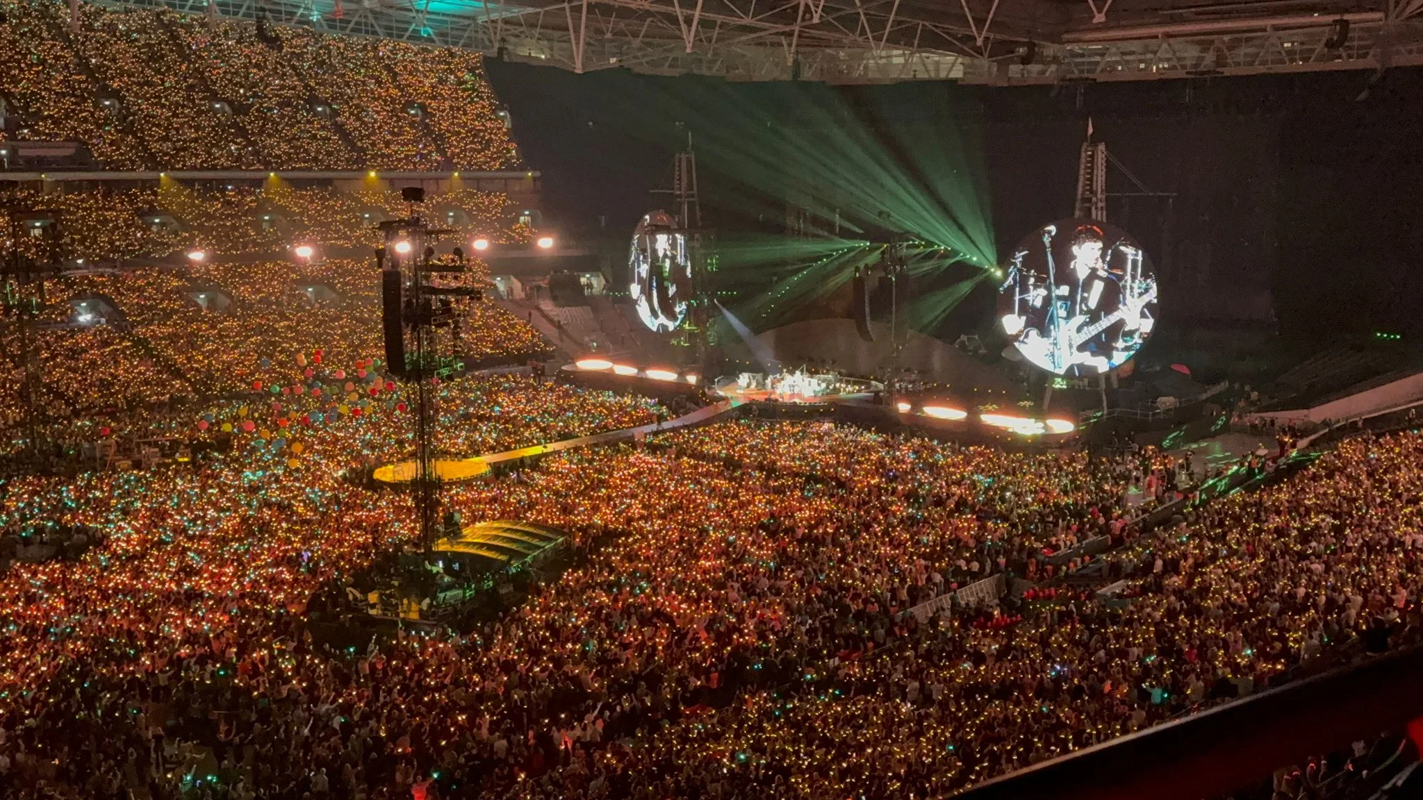 Coldplay - Review - Paul Smith 3