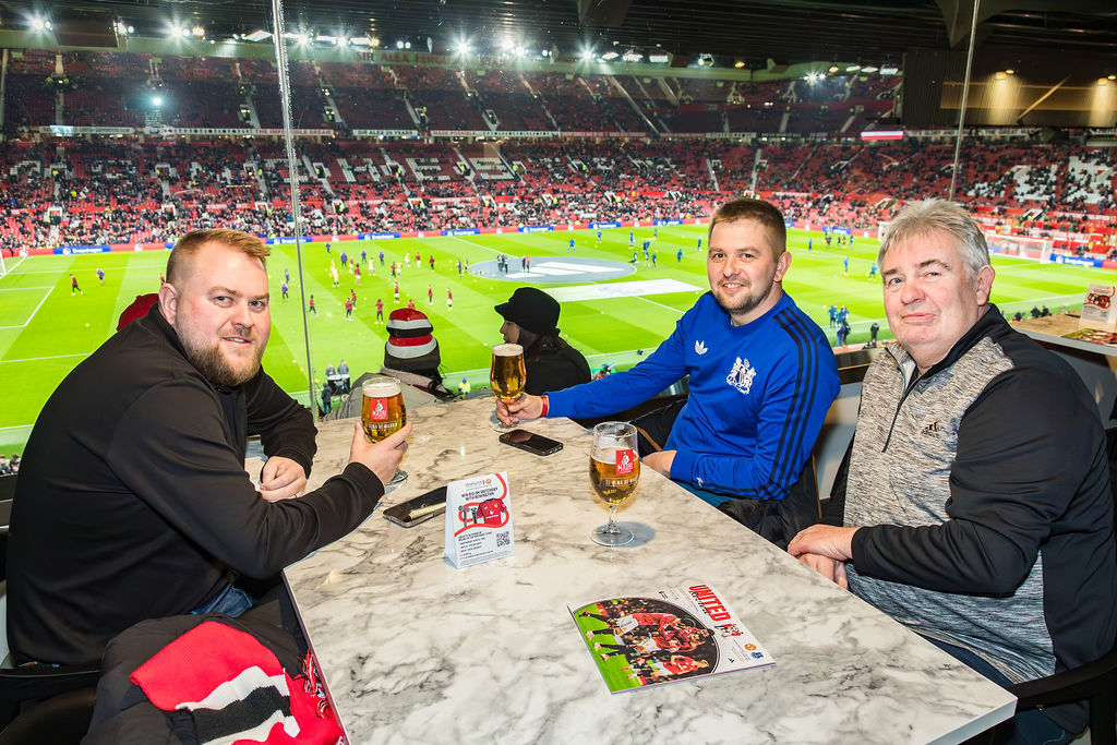 Manchester United - Sir Bobby Charlton Suite - Hospitality Tickets (3)